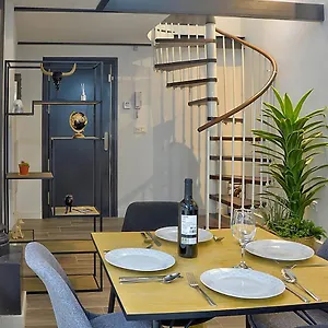 Apartamento Duplex Moderno En Alameda, Sevilla